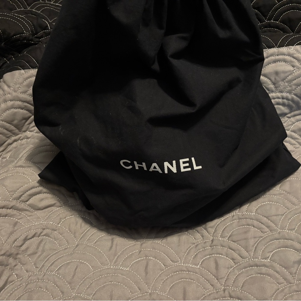 Authentic Chanel Chocolate Bar ZigZag Stitch Caviar Leather Tote - Picture 5 of 5